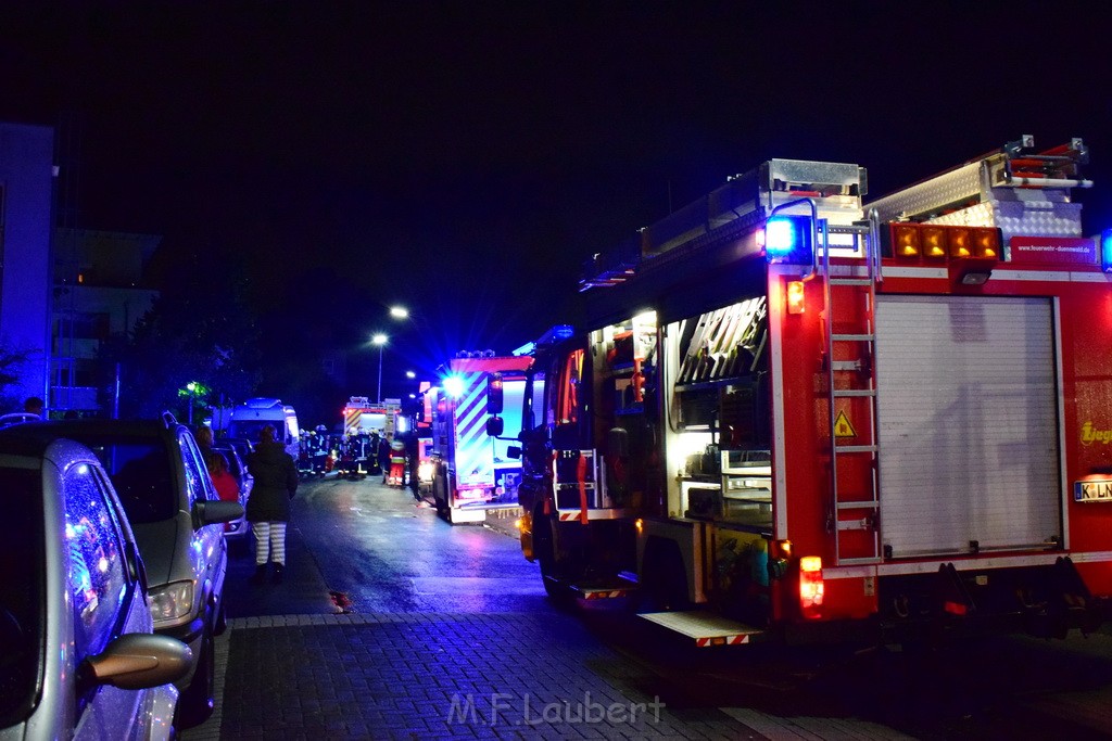 Feuer 2 Tiefgarage Koeln Hoehenhaus Ilfelder Weg P01.JPG